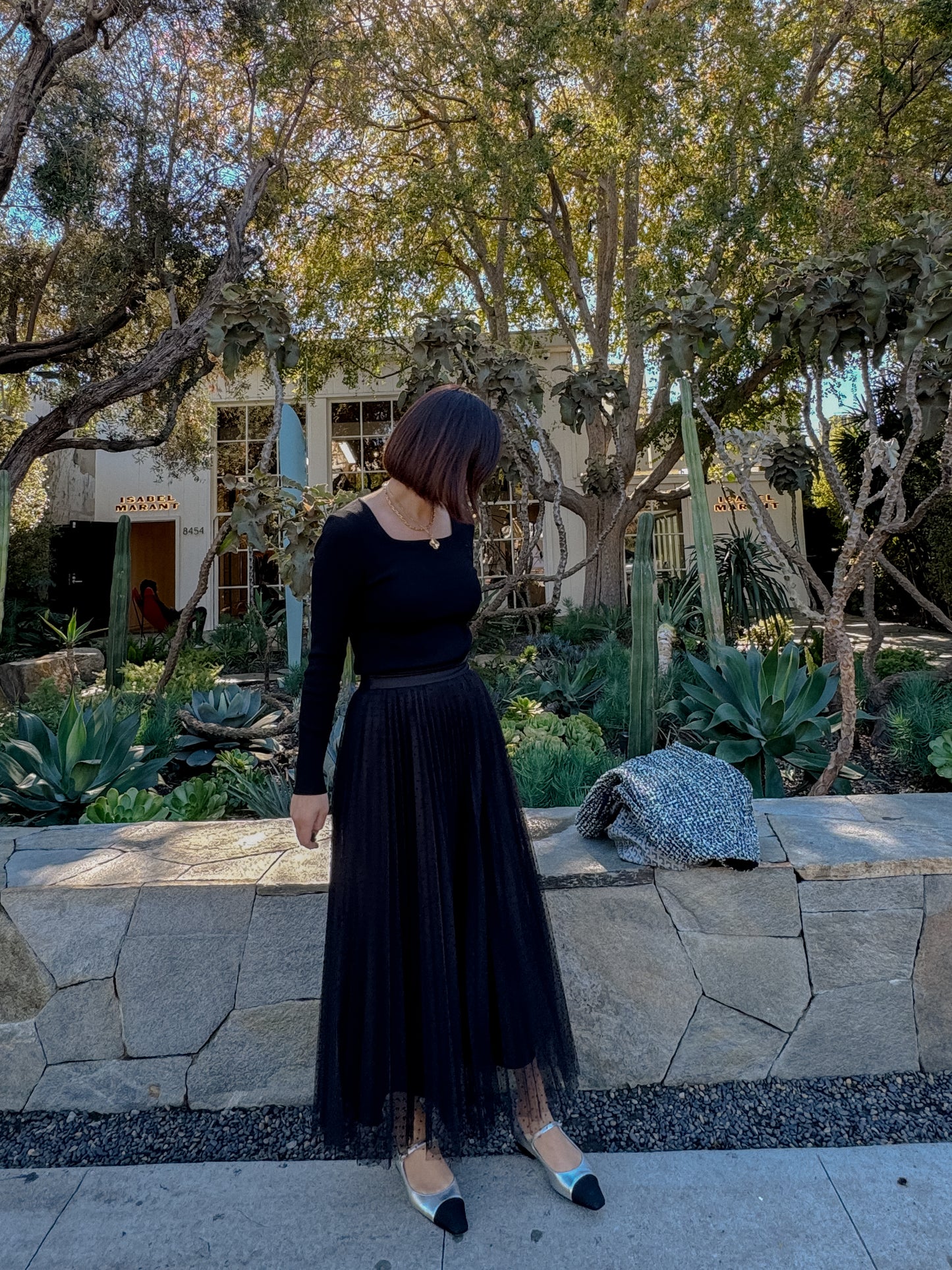 Square neck knit